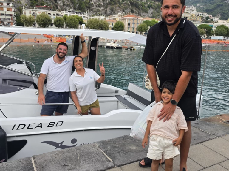 Noleggio Barca a motore con o senza skipper Idea Marine a Amalfi