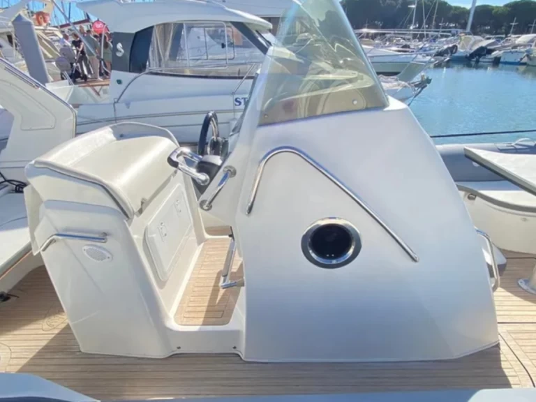 Gommone a noleggio a Portimão al miglior prezzo