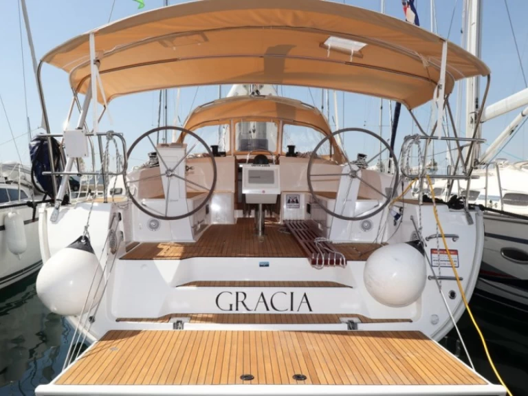 Noleggio barche Pola economico Cruiser 46