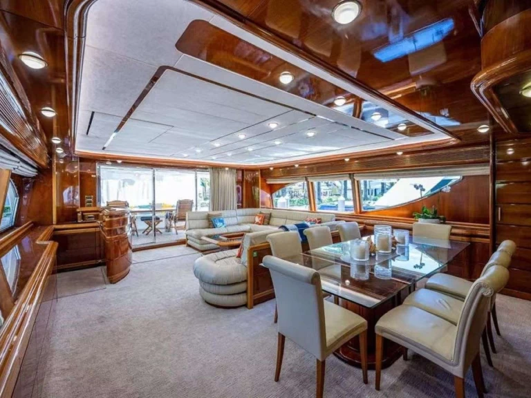 Noleggio barche Ferretti Dream Chaser a New York (Citta) su Samboat