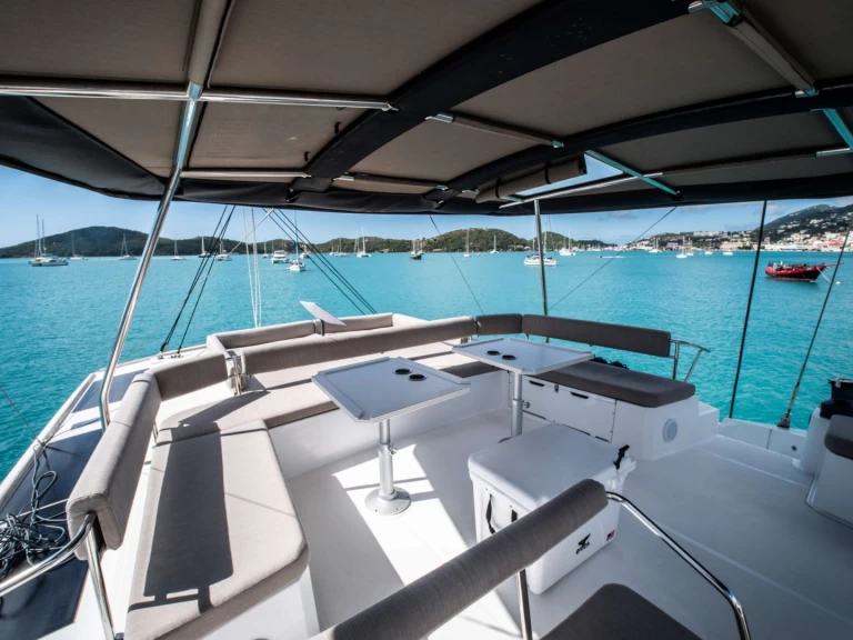 Yacht di lusso a noleggio a Isole Vergini Britanniche al miglior prezzo