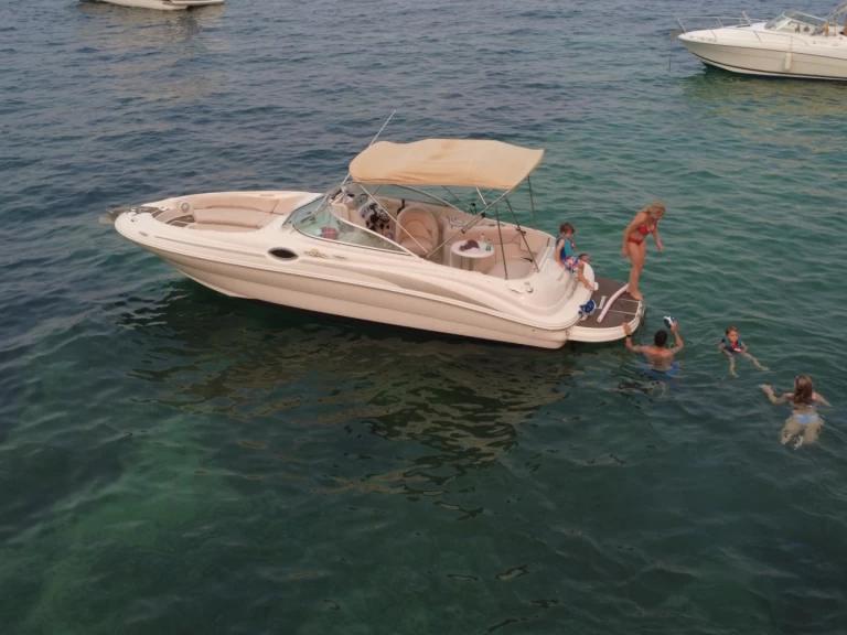 Noleggio barche Palma de Maiorca economico Sea Ray 240 Sundeck