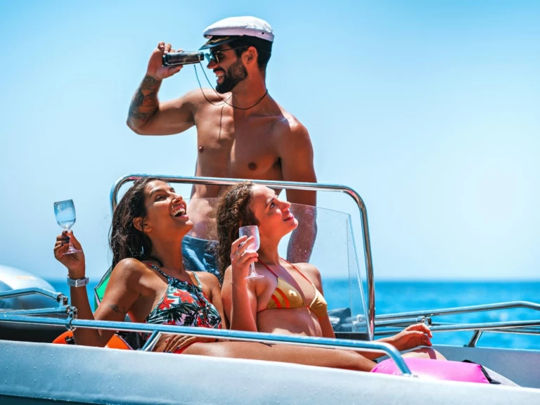 Noleggiare una Pioner Maxi Viking a Sesimbra