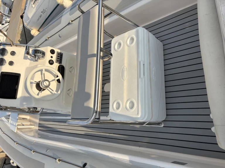 Noleggiare una Valiant Valiant 760 Sport a Cavalaire-sur-Mer