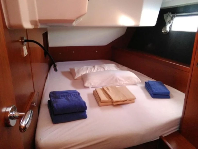 Bénéteau Oceanis 45 da affittare a  Palamós