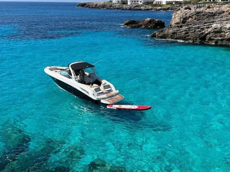 Noleggio Barca a motore Sea Ray con patente nautica