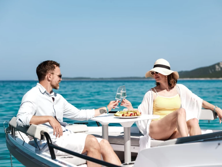 Noleggio a Zaton – Axopar Axopar 29 Sun Top su SamBoat