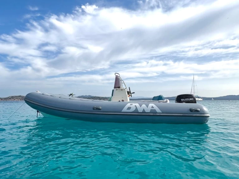 Noleggio barche Porto Pollo economico California 550