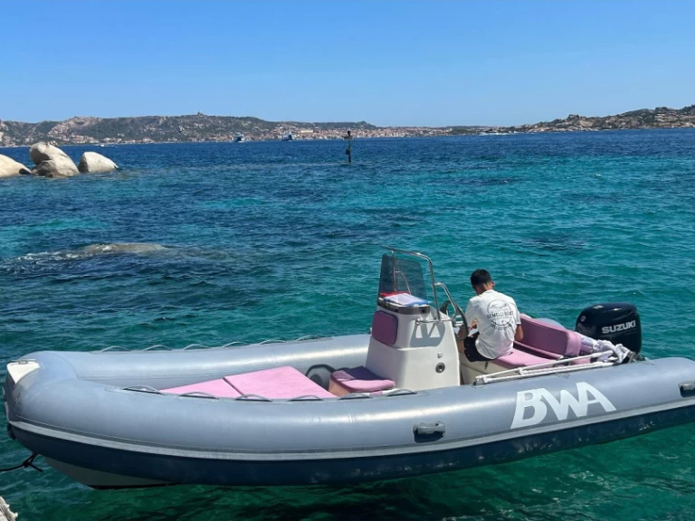 Noleggio Gommone con o senza skipper Bwa a Porto Pollo