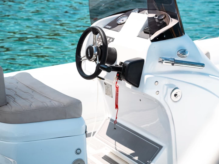 Noleggio a Fornells – Oromarine Oromarine S-78 su SamBoat