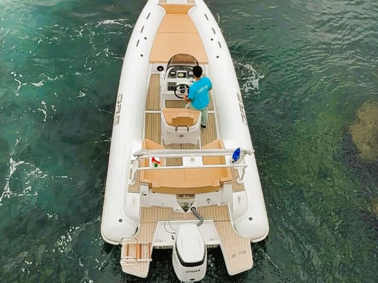 Noleggio Gommone Oromarine con patente nautica