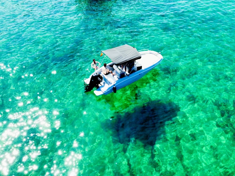 Marine Open 620 da affittare a  Fornells