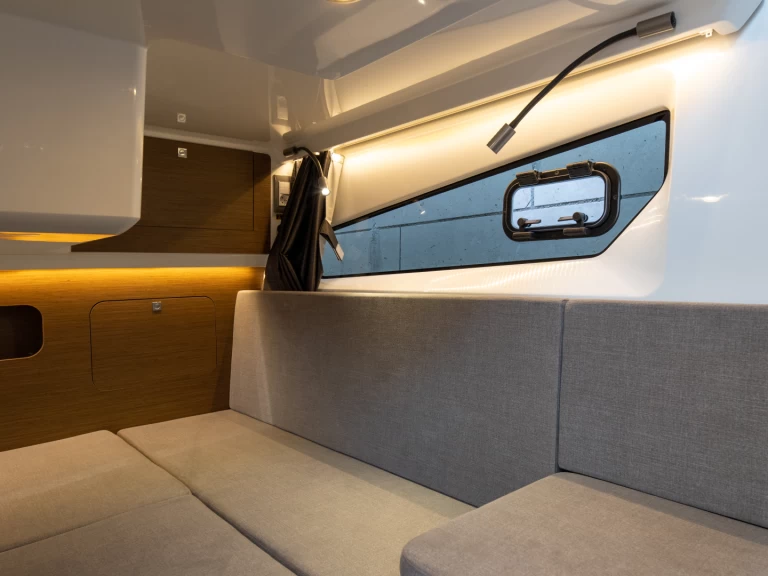 Bénéteau Antares 11 FLY da affittare a  Spalato