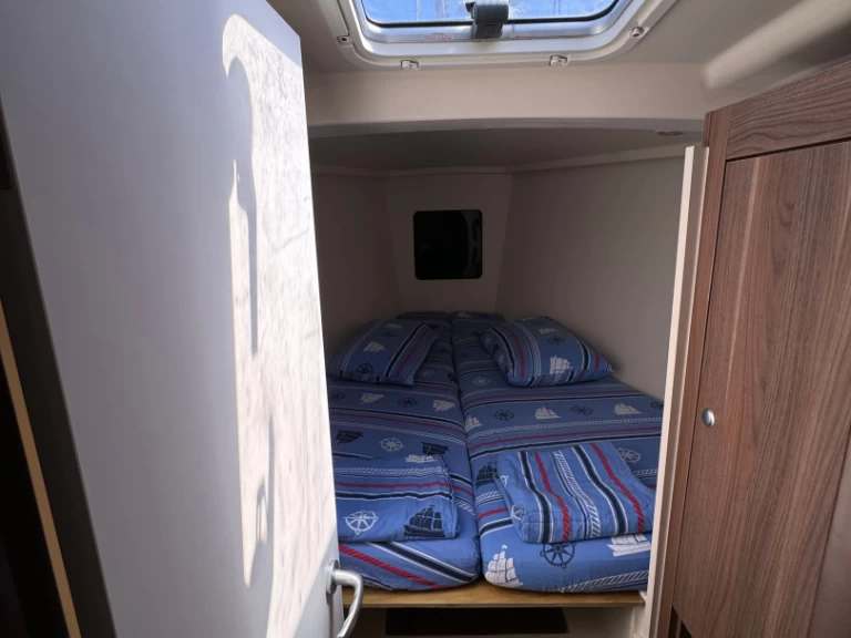 Dehler Varianta 44 da affittare a  Castiglioncello