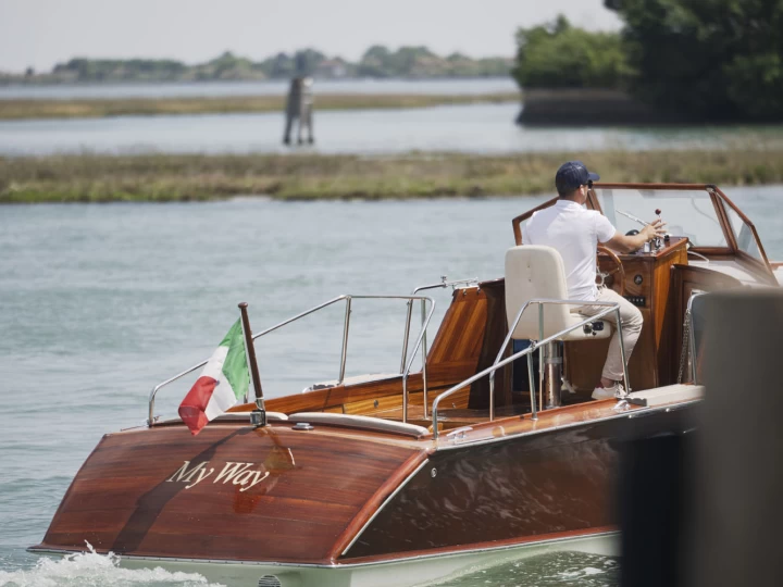 Noleggio Barca a motore a Venezia – Serenella My Way