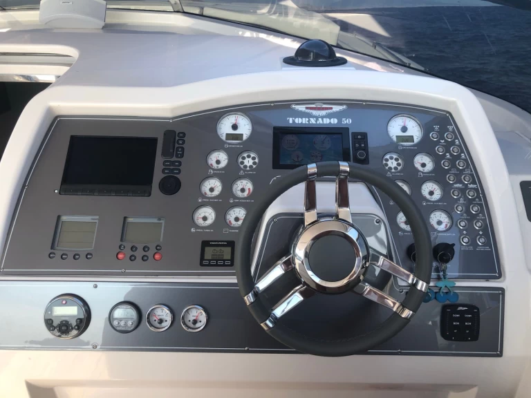 Noleggio a Forio – Tornado Tornado 50S su SamBoat