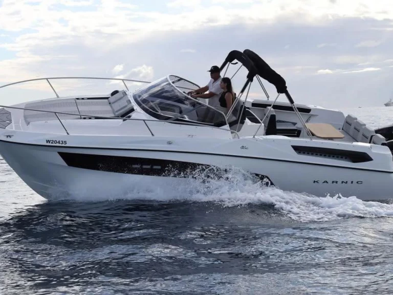 Noleggio Barca a motore a Monopoli – Karnic 902 