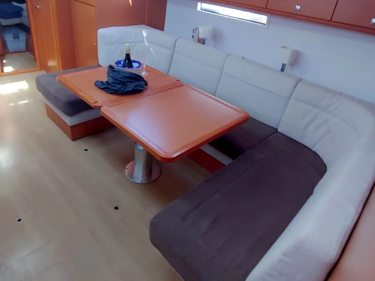 Noleggio Barca a vela Bavaria con patente nautica