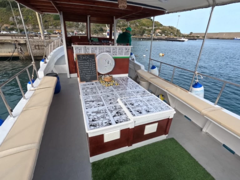 Barca a motore a noleggio a Cefalù al miglior prezzo