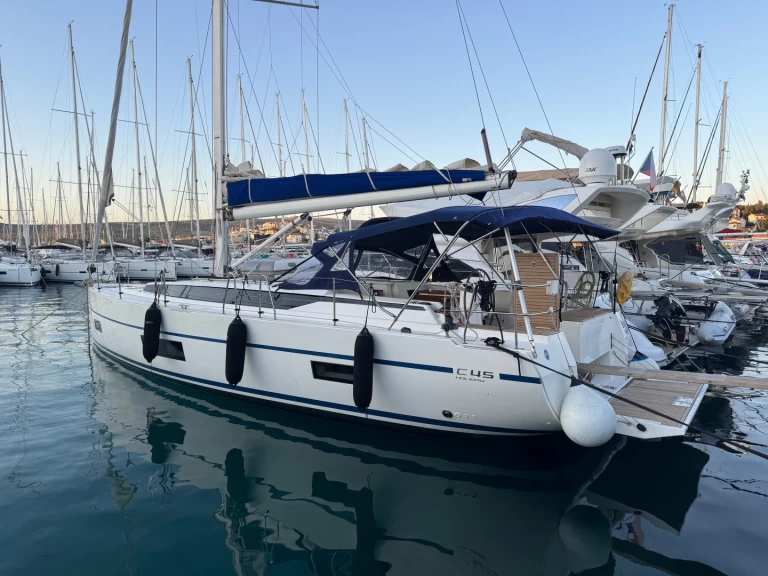 Bavaria Bavaria C45 da affittare a  Rogosnizza