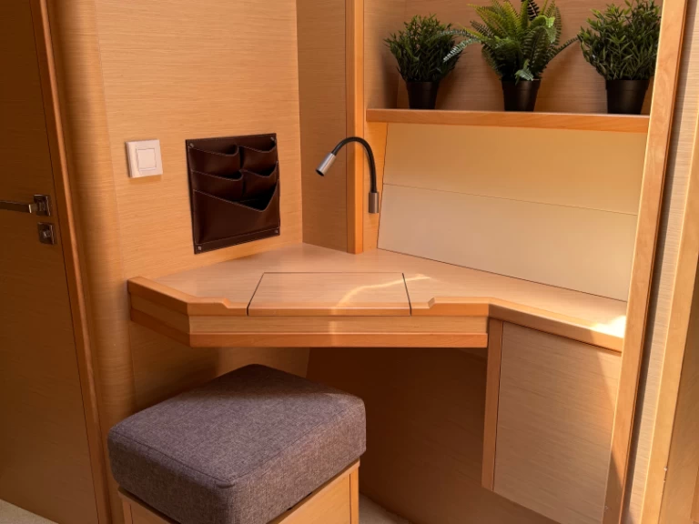 Noleggio Catamarano con o senza skipper Lagoon a Rogosnizza