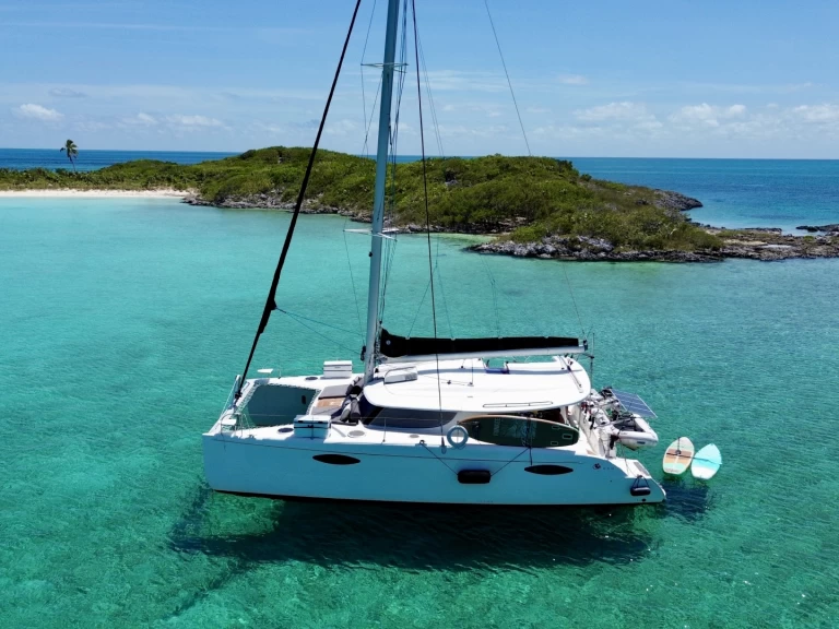 Noleggio Catamarano Fountaine Pajot con patente nautica