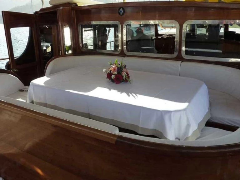 Noleggio Yacht di lusso Bibi Aysegul Gulet con patente nautica