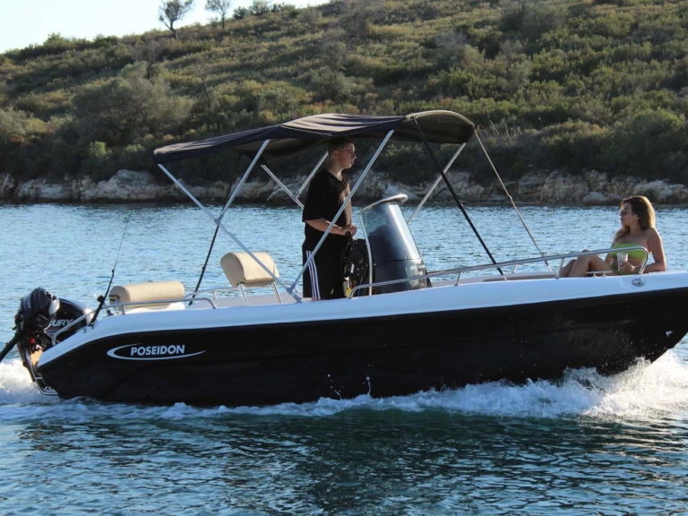 Noleggio Barca a motore Poseidon con patente nautica