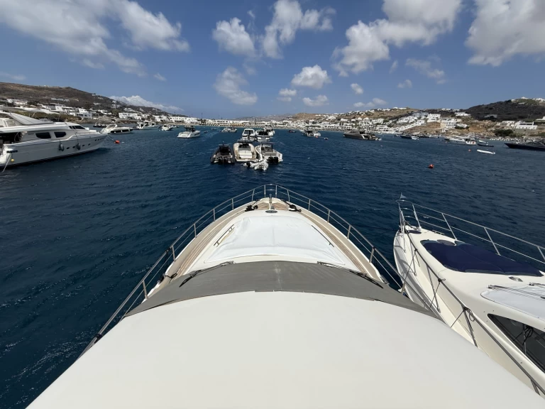 Noleggio Yacht di lusso a Órmos Bay – Aicon aicon 64