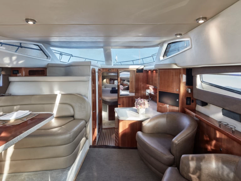 Noleggio barche Régal Commodore 4260 a Lávrio su Samboat