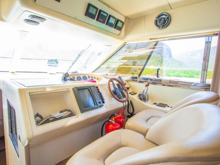 Noleggio barche Princess Princess 20 M a Antalya (City) su Samboat