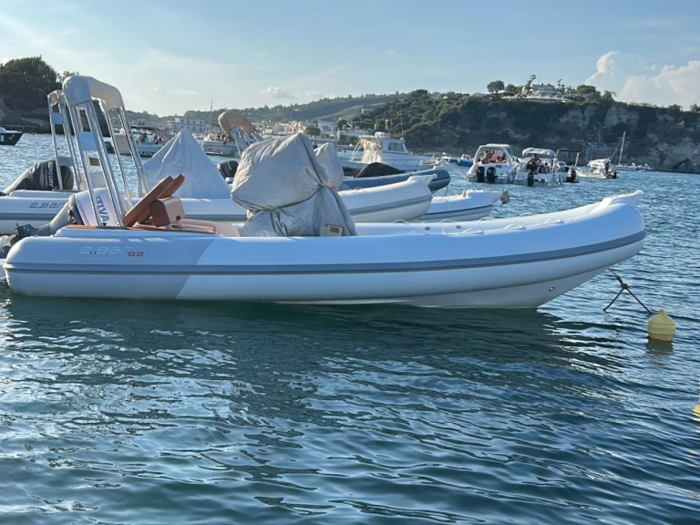 Noleggio Gommone a Napoli – Doviboat Dovi22