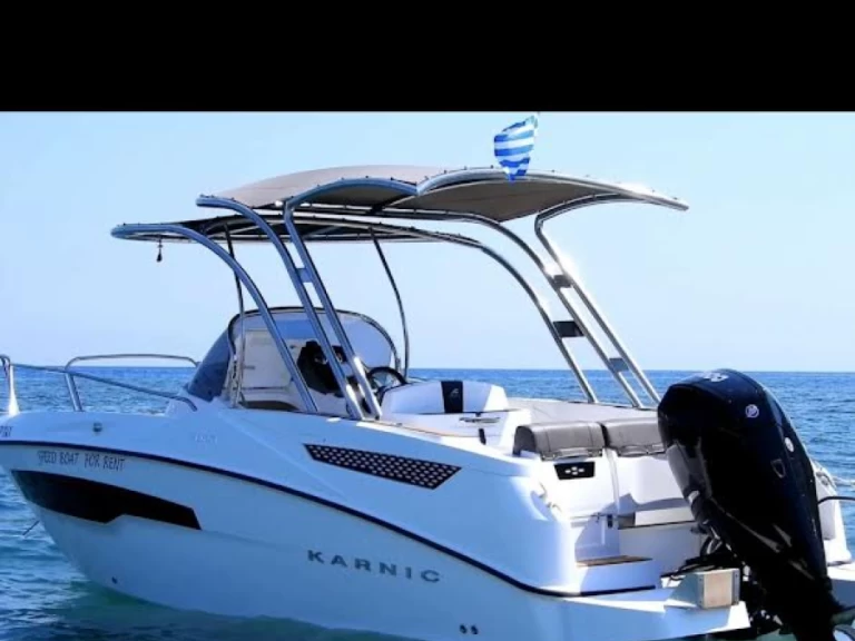 Noleggio Barca a motore Karnic con patente nautica