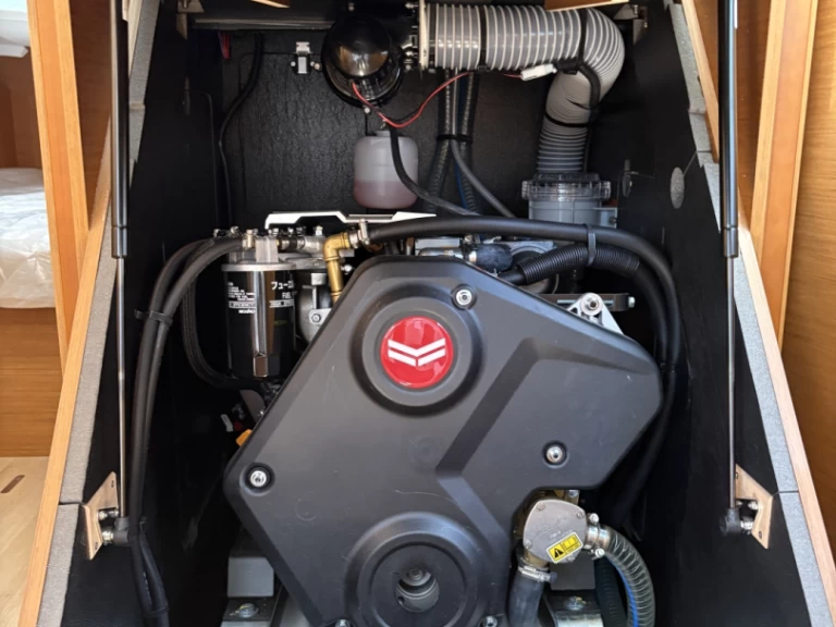 Jeanneau Sun Odyssey 380 da affittare a  Porto di Salerno