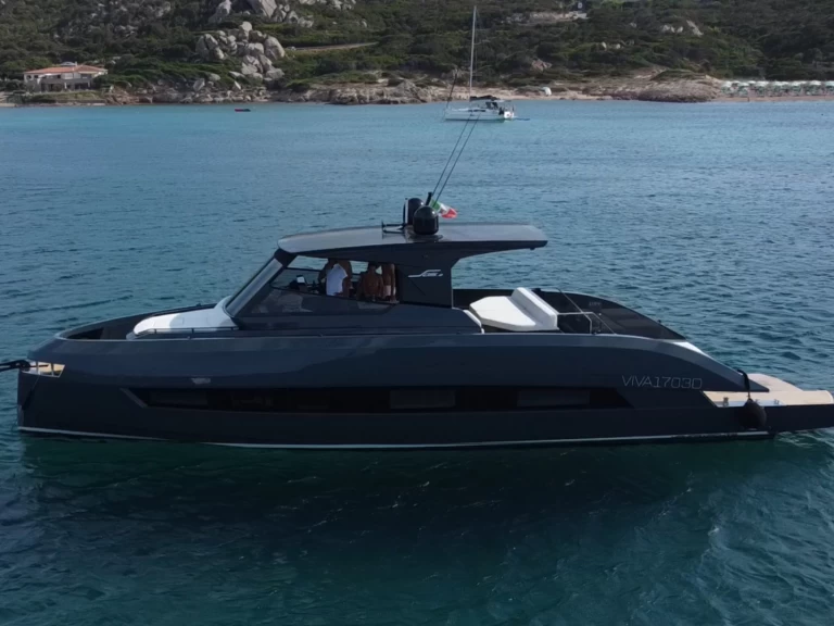 Noleggio Barca a motore con o senza skipper mandayacht a Poltu Quatu