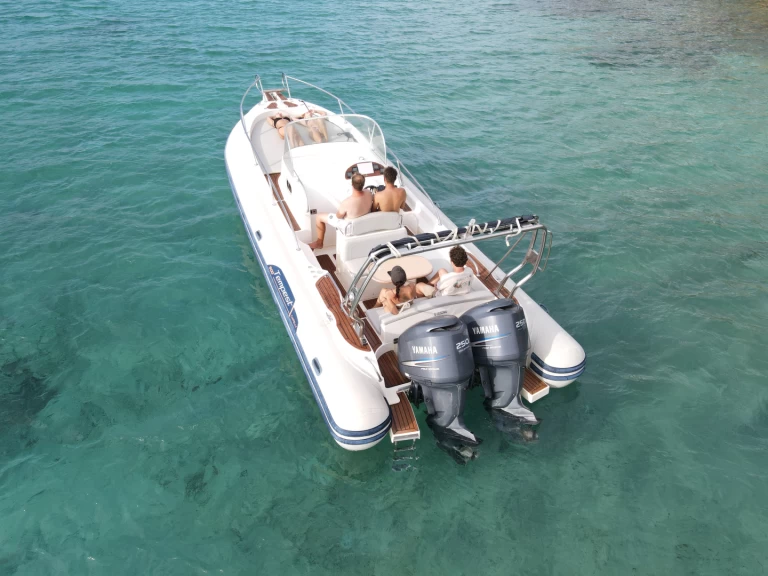 Noleggio a Porto-Vecchio – Capelli Tempest 900 WA su SamBoat