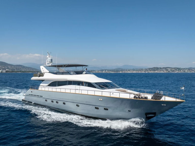 Noleggio Yacht di lusso Leopard con patente nautica