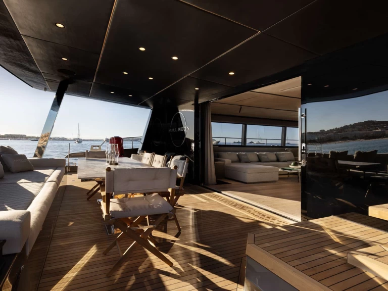 Noleggiare una Moon Yacht Arctic Moon a Exuma District
