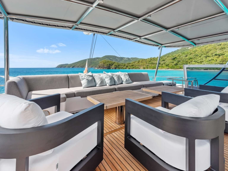 Noleggio Yacht di lusso Sunreef con patente nautica