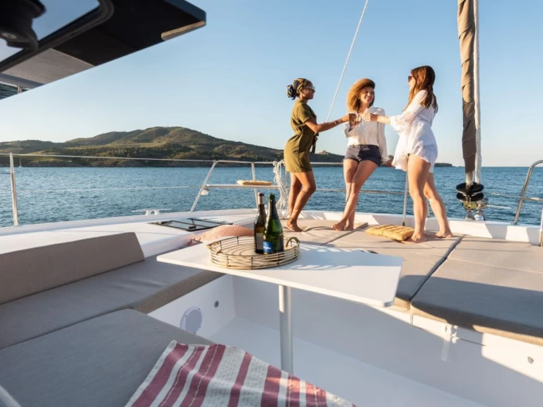 Noleggio Catamarano Bali con patente nautica