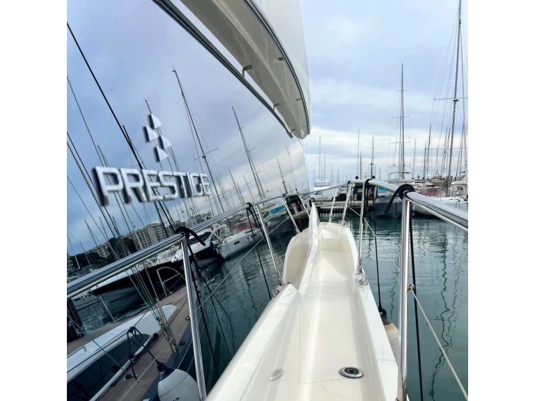 Noleggio Barca a motore con o senza skipper Prestige a Palma de Maiorca