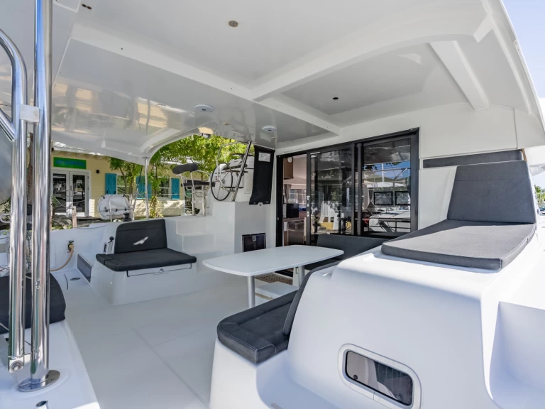 Catamarano a noleggio a Road Town al miglior prezzo