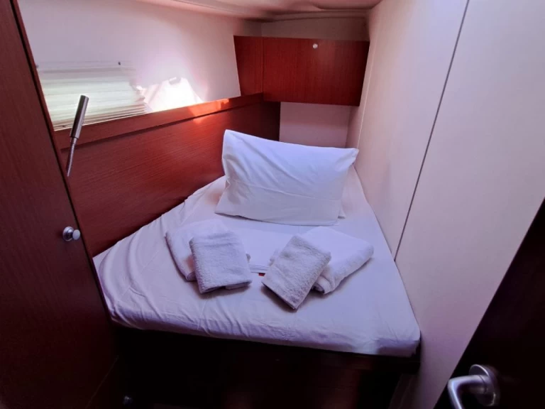 Noleggio Barca a vela a Lávrio – Hanse Hanse 455