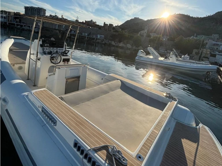 Noleggio barche Palermo economico 840 440 cv