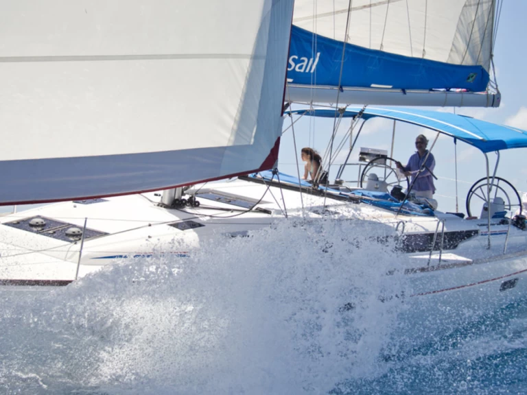 Noleggio Barca a vela Jeanneau con patente nautica