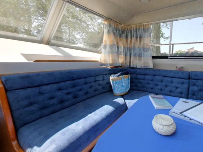 Noleggio Barca a motore a Portiragnes – Le Boat Royal Classique