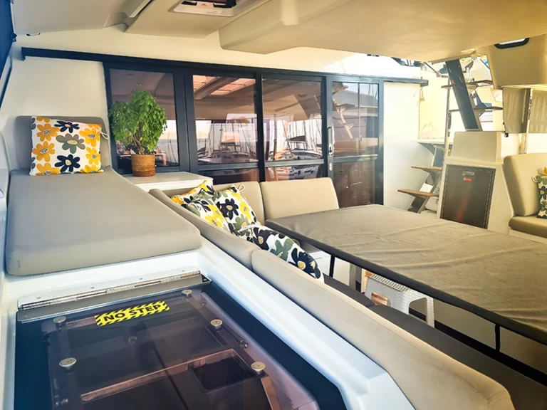 Noleggio Catamarano con o senza skipper Fountaine Pajot a Préveza
