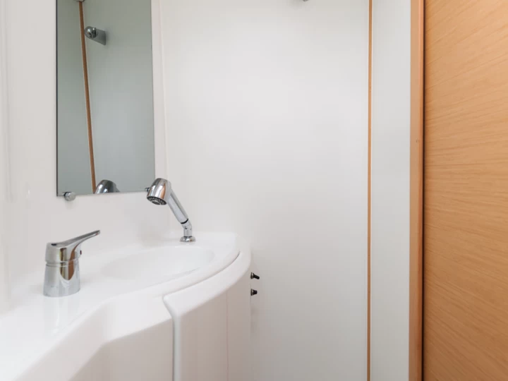 Noleggio Catamarano Lagoon con patente nautica