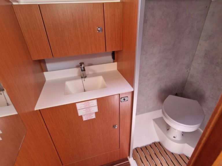 Noleggio Barca a vela Bavaria con patente nautica