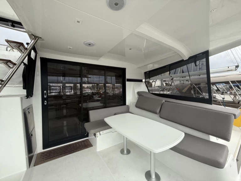 Noleggio Catamarano a Gouviá – Lagoon Lagoon 42